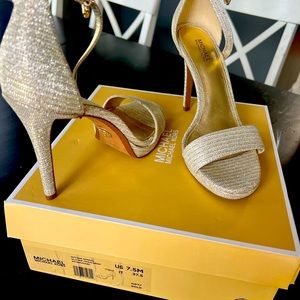 Michael Kors Hutton Sandal